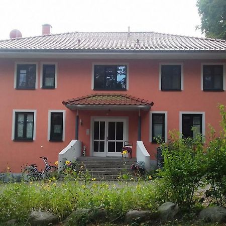 Fewo 1 Waren Mueritz - Haus Buchen Am Tiefwarensee - 1 Zi Esterno foto